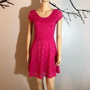 DEMANDING Lace Dress
